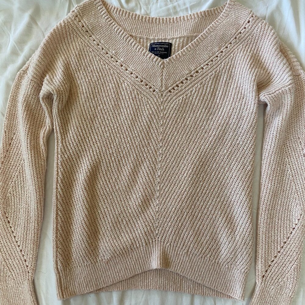 Abercrombie and Fitch Chunky Sweater Light Pink Size:S.